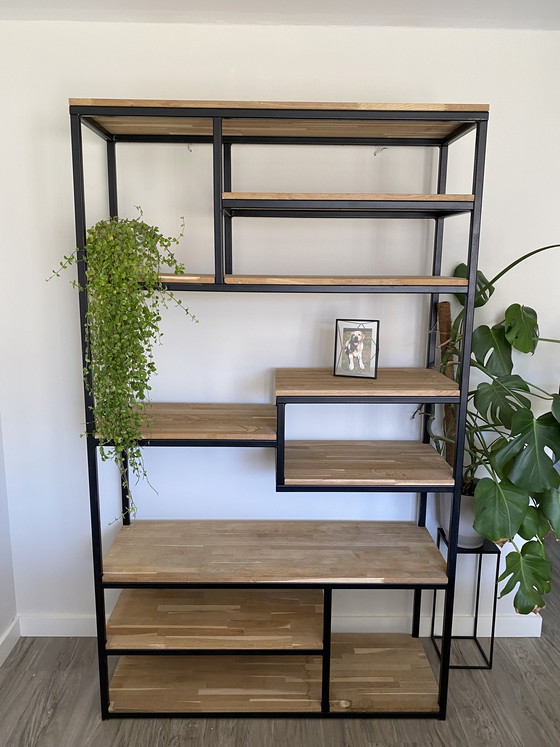 Image 1 of Vakkenkast met eikenhouten planken