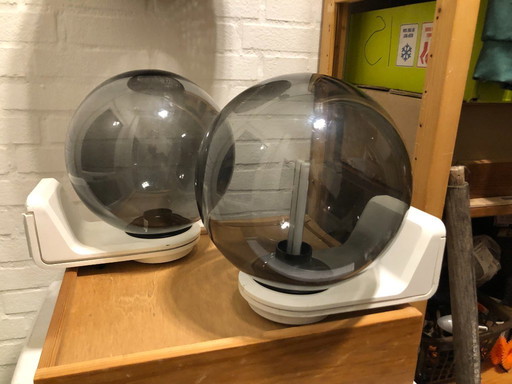 2x Lampada da esterno Philips a sfera diametro 28 cm, sfere (trasparenti) su staffe da parete in metallo bianco