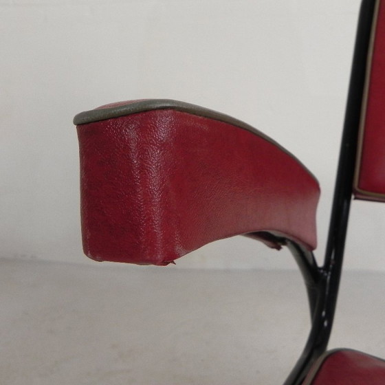 Image 1 of Conjunto de 4 sillones y mesa de centro con estructura tubular de estilo Bauhaus, década de 1950.