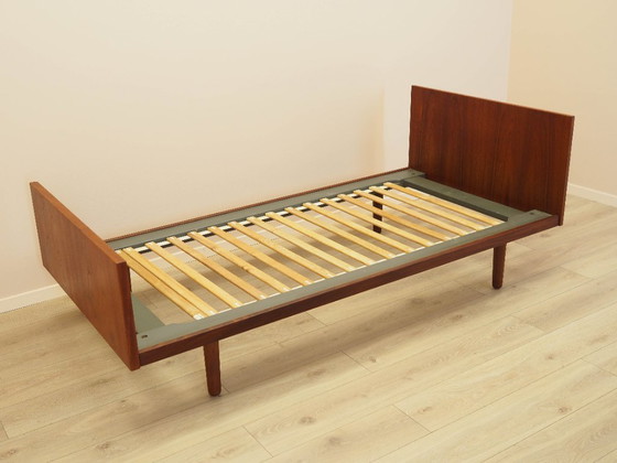 Image 1 of Cama de teca, diseño danés, década de 1960, diseñador: Hans J. Wegner, fabricante: Getama