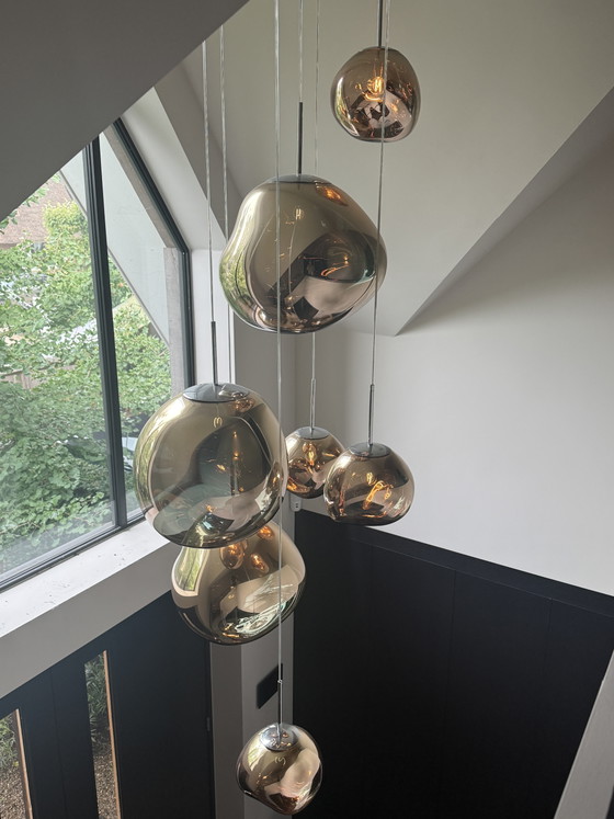Tom Dixon Melt Pendelleuchte, 28 und 45 cm, Bronze-Gold mit Fassung – Pendelleuchten, Plastic (photo 2 of 5)