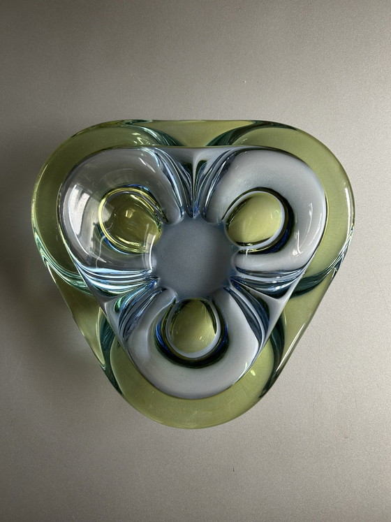 Image 1 of Ciotola vintage in vetro di Murano risalente al 1960 circa.