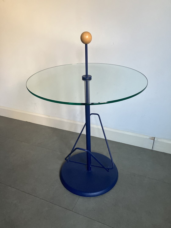 Image 1 of Tavolino laterale design postmoderno