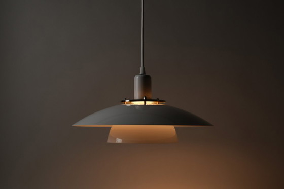 Eglo Multi-Shade Tiered Pendant Lamp, White Lacquered, Scandinavian Modern Lighting. – Metal (photo 5 of 10)