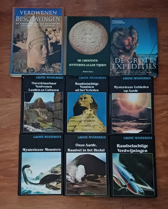 Mysteries & Lost Civilizations | 15 Books | 003 – Coffee table books, Paper (photo 2 of 14)