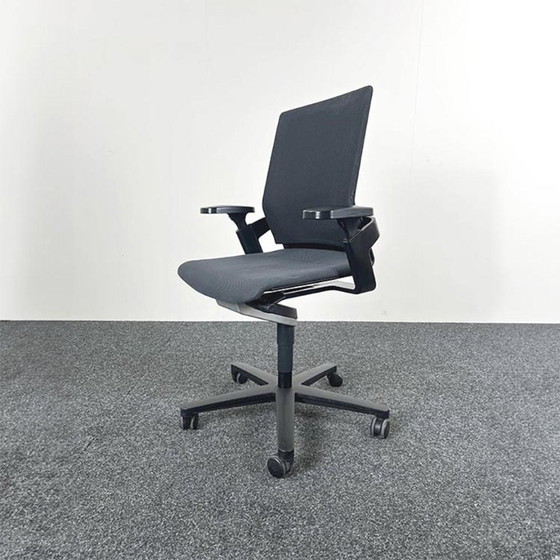 Wilkhahn On Office Chair – Textile (photo 6 of 13)