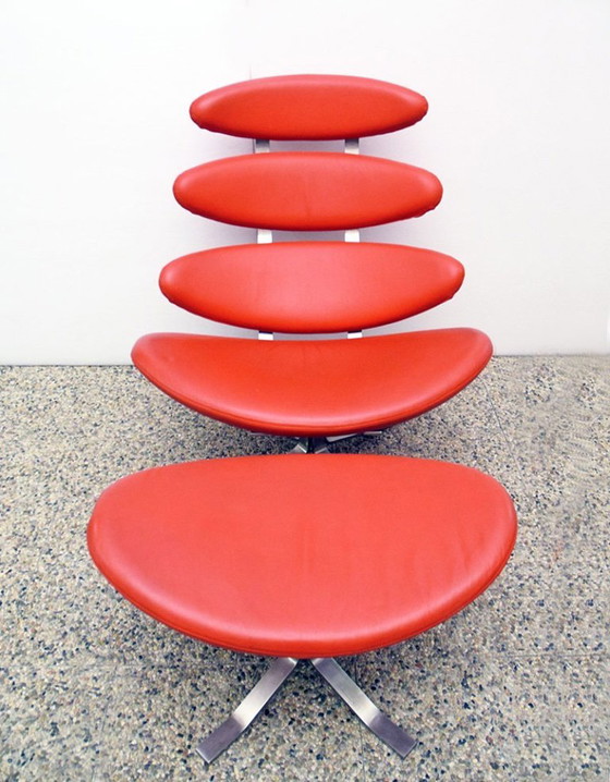 Image 1 of Poltrona Corona di Poul Volther con pouf, replica in pelle degli anni '90