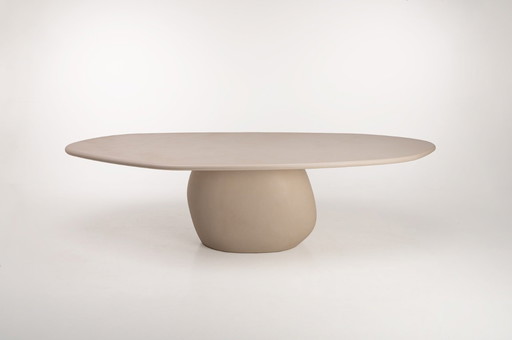 Table à manger contemporaine en plâtre « Pièce Unique »