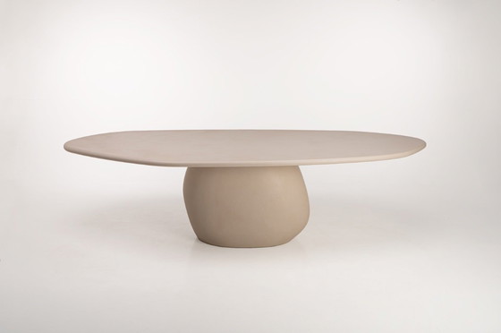 Image 1 of Table à manger contemporaine en plâtre « Pièce Unique »
