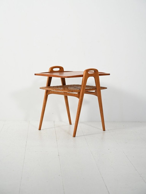 Image 1 of Deense salontafel uit de jaren 60 van teak en eikenhout.