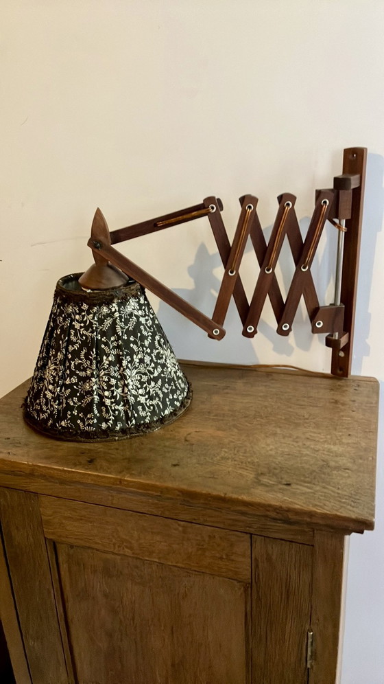Deense Vintage Schaarlamp Met Originele Stoffen Kap – Wandlampen, Textile, Wood (photo 7 of 7)