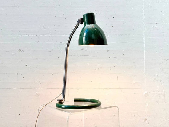Image 1 of Grüne Tischleuchte aus Metall und Chrom, 1960er Jahre
