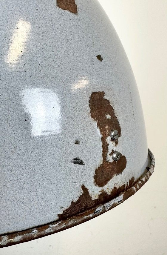 Image 1 of Bauhaus-Industrie-Hängeleuchte aus grauem Emaille, 1950er Jahre