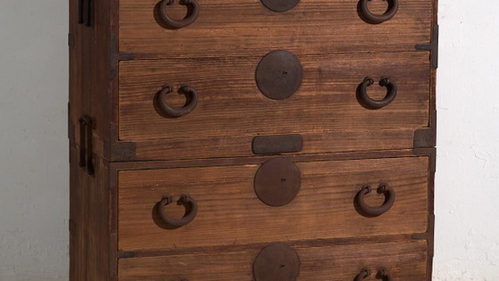 Antique Japanese Tansu Chest of Drawers - Meiji / Taishō Period (c. ) #81 – Iron (photo 3 of 40)
