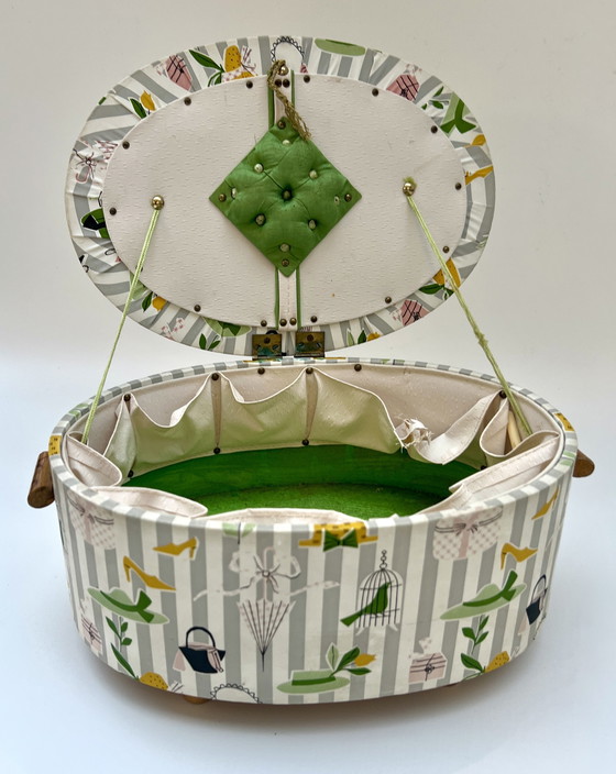 Image 1 of Scatola da cucito vintage / kit da cucito "Master" - anni '50/'60