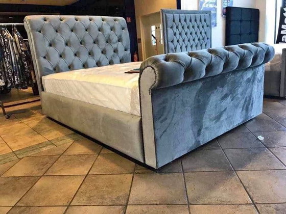 Image 1 of Goedkoper bed met comfortabel matras