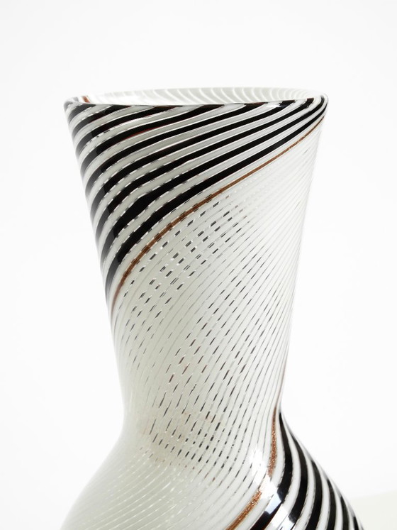 Image 1 of Wunderschöne italienische Murano-Glasvase aus der Mitte des 20. Jahrhunderts von Dino Martens für Aureliano Toso