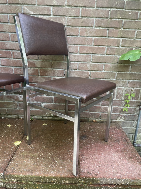 Image 1 of Ensemble de 4 chaises vintage milieu du siècle en chrome et simili cuir