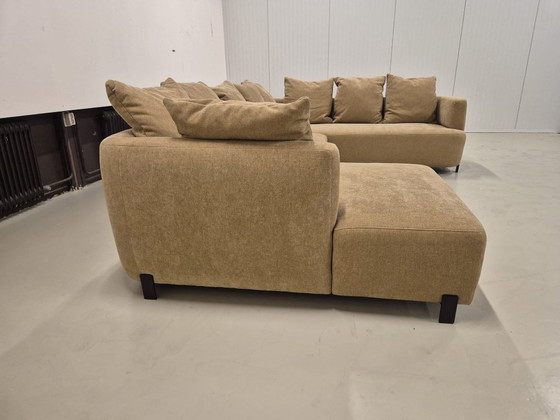 Image 1 of 30% DE DESCUENTO EN LA SALA DE EXPOSICIÓN - Sofá esquinero - Lamia - Ocre - Nuevo - Tendencia