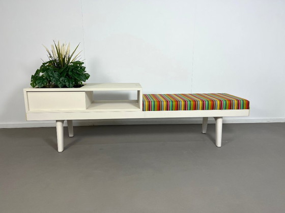 Image 1 of Panchina Level 34 con fioriera, progettata da Werner Aisslinger per Vitra nel 2004.