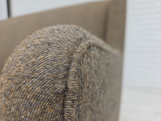 Image 1 of Canapé danois 3 places des années 1960, meuble en laine, bois de teck