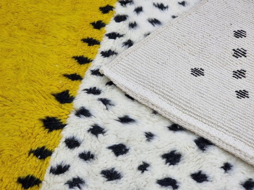 Tappeto berbero marocchino tradizionale, fatto a mano, di colore giallo, 150/250 cm.