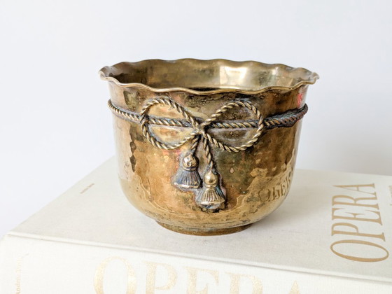Brass Brass Planter With Wavy Rim And Twisted-Rope Bow – Interdima, Plant pot (photo 15 of 15)