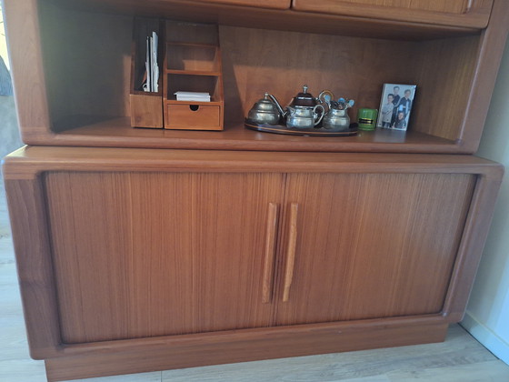 Image 1 of Armoire murale danoise Dyrland en état neuf