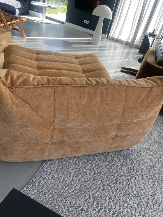 Image 1 of Lounge Retro