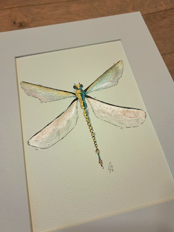 Image 1 of Watercolor painting of a dragonfly with a mother-of-pearl effect | Gold-colored frame
