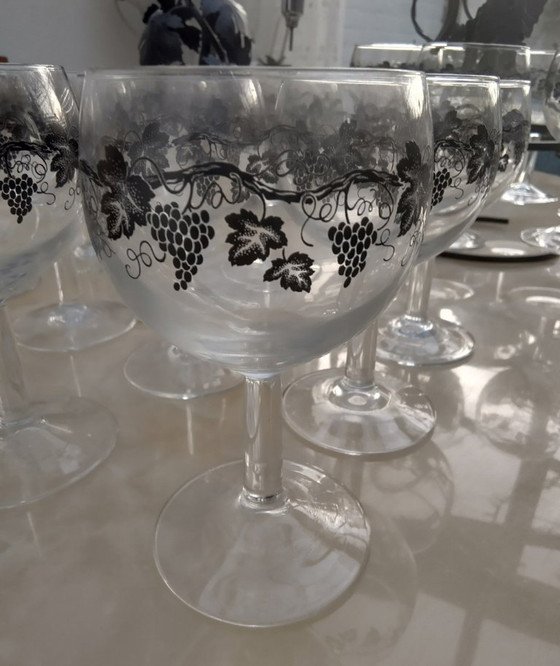 Image 1 of Set da vino con decanter, 2 porta bicchieri da vino e un totale di 24 bicchieri