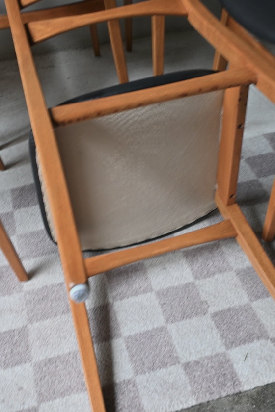 Image 1 of Vintage set of 6 dining room chairs Baehre Mignon