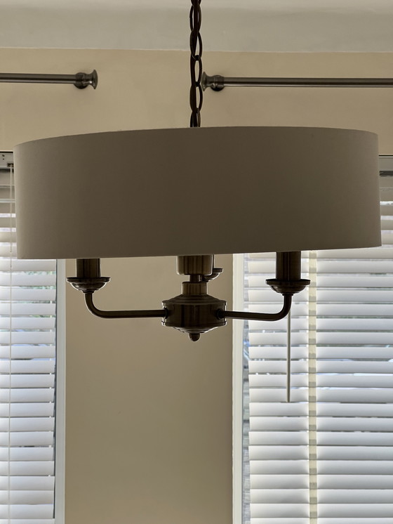 Image 1 of Lámpara Laura Ashley