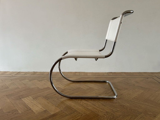 S533 L side chair, Mies van der Rohe voor Thonet