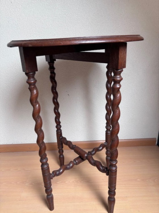 Image 1 of Bijzettafeltje