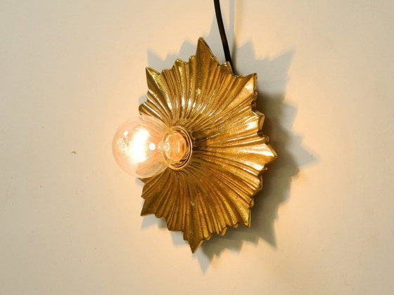 Image 1 of Lampade da parete o da soffitto in bronzo con design a stella spaziale anni '60