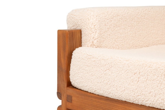 Image 1 of Pierre Chapo. Paar armstoelen van iepenhout. 1970s.