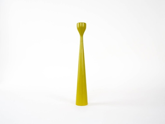 Image 1 of Candelabro con forma de aceituna, diseño danés, década de 1970, fabricado en Dinamarca.