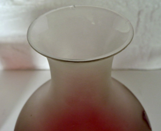 Image 1 of Art Deco Toilettenset - Carly - emailliertes Glas mit rotem Blumendekor - 14-teilig.