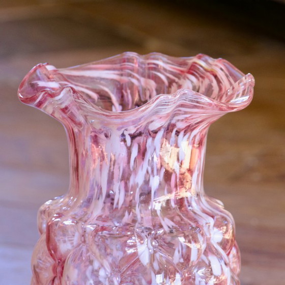 Image 1 of Vaso in vetro rosa e bianco antico di Clichy