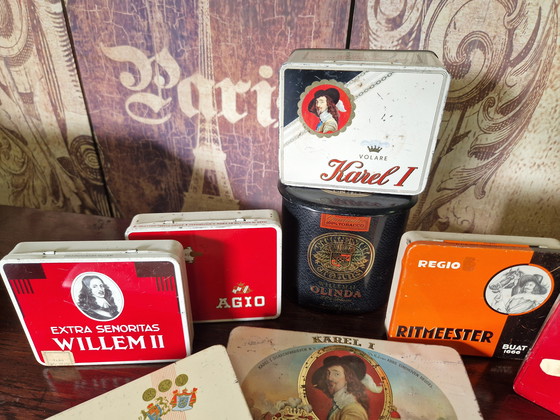 Image 1 of 8 vecchie scatole di sigari senza contenuto