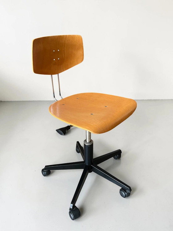 Vintage gevormde multiplex Draaistoel | Minimalistische Studio Stoel | Mid Century Modern Kantoor | Design (photo 11 of 11)