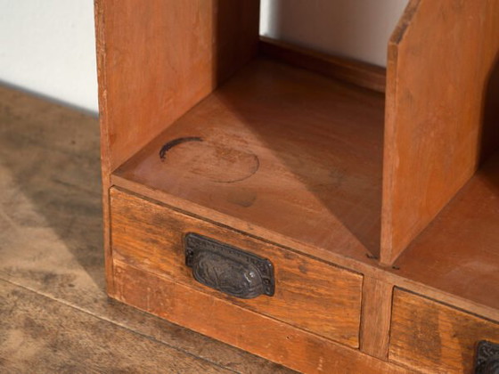 Antique Japanese desktop organiser with compartments and drawers – Japan, circa 1930 – Table accessories (photo 36 of 40)