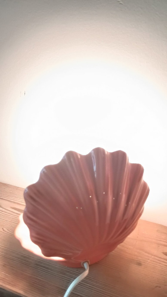 Image 1 of schelplamp uit de jaren 70