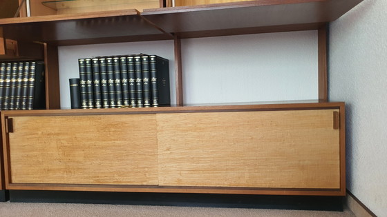 Large mid-century shelving system “Wall I” by Dieter Wäckerlin for Behr, 1950s – Shelving unit, Wood (photo 6 of 8)