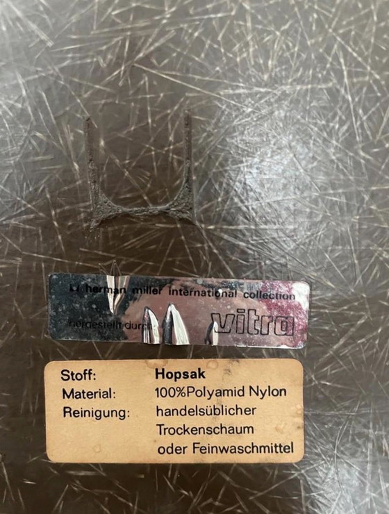 Image 1 of 1 x Vitra Eames DSL, taburete de fibra de vidrio