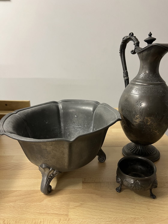 Image 1 of Ciotola, brocca e vassoio in peltro