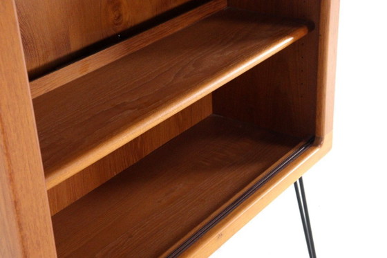 Image 1 of Dyrlund vitrinekast vintage Deens design