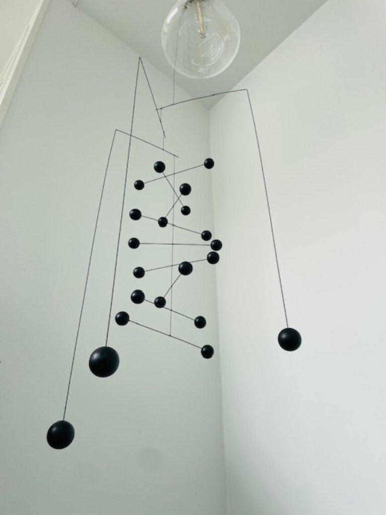 Móviles Flensted Counterpoint Black – Diseño danés de Ole Flensted
