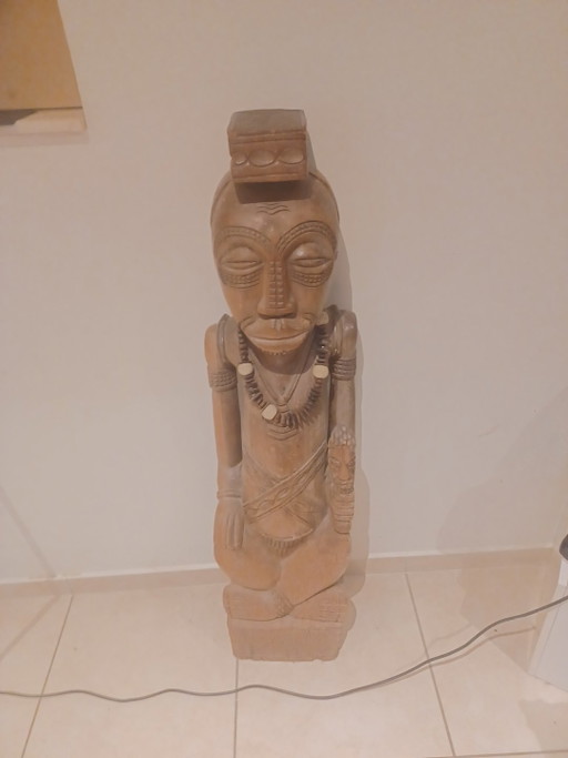 Houten beeld hand snijwerk afk9mstig uit DR CONGO